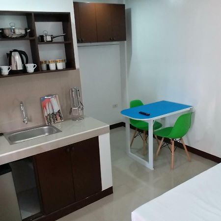 Clark-Pad Inn, Angeles City Extérieur photo