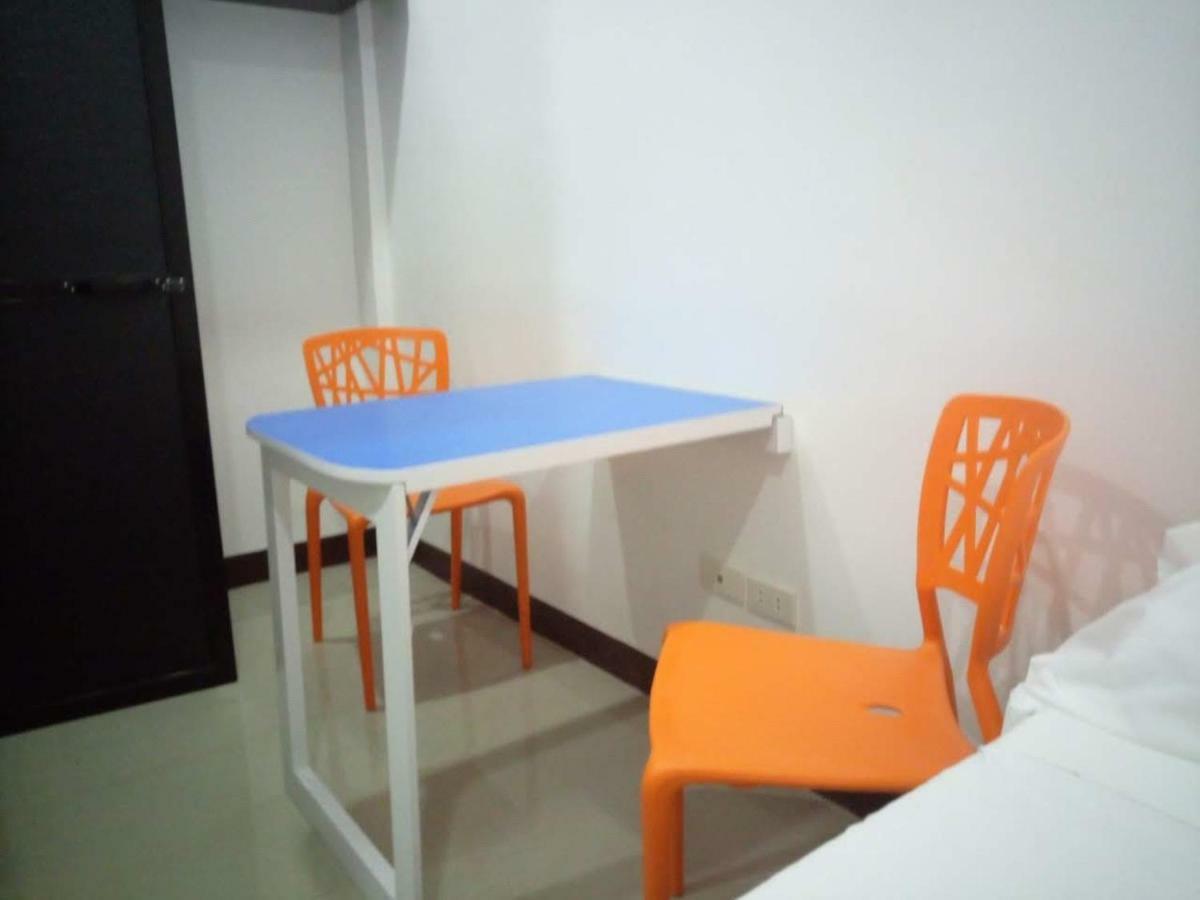 Clark-Pad Inn, Angeles City Extérieur photo
