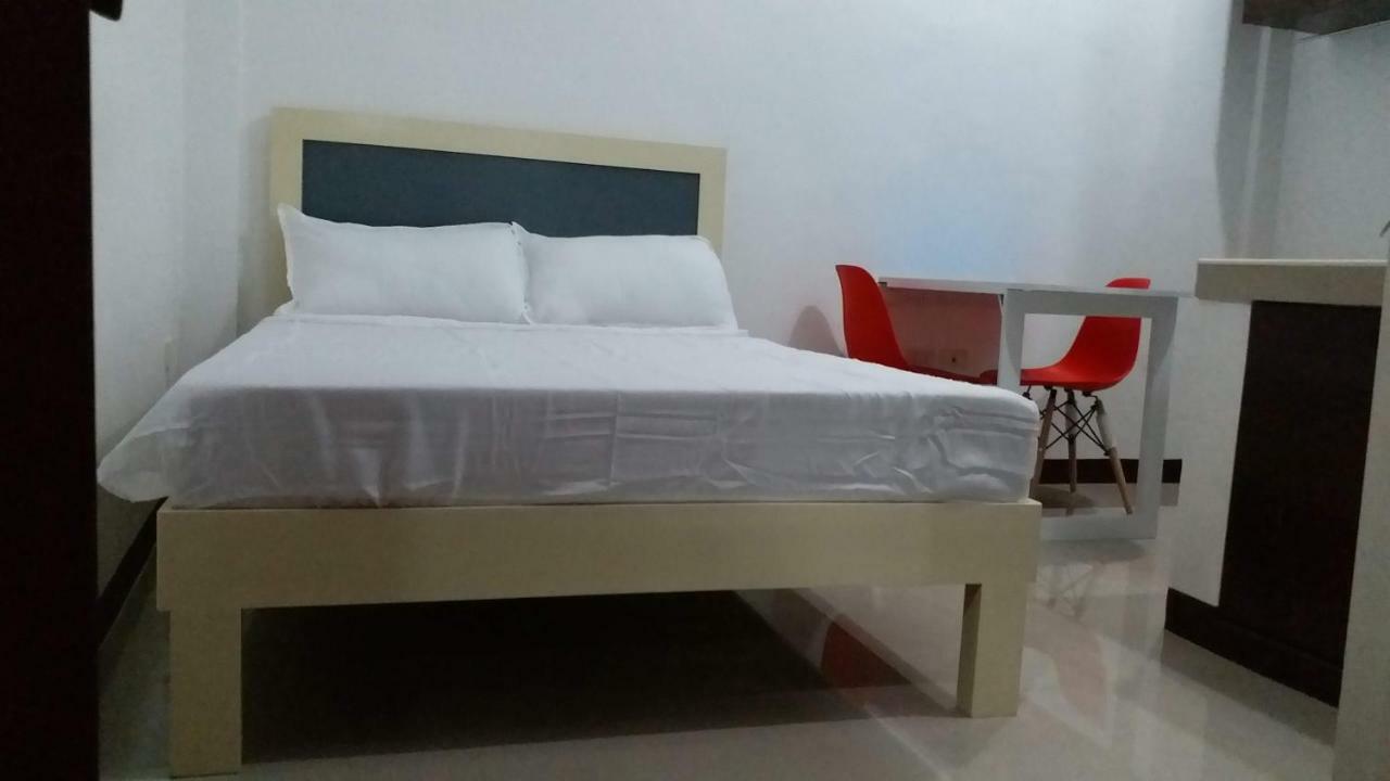 Clark-Pad Inn, Angeles City Extérieur photo