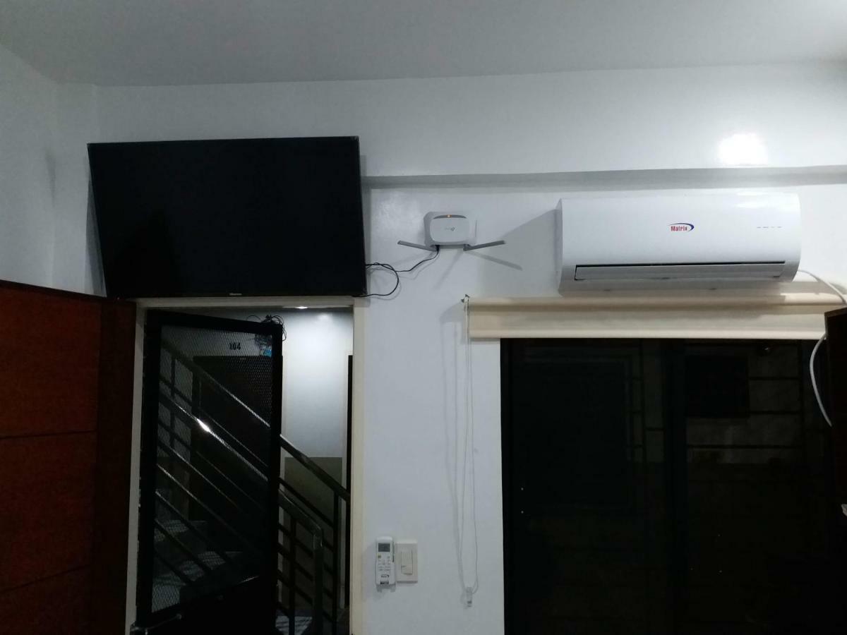 Clark-Pad Inn, Angeles City Extérieur photo