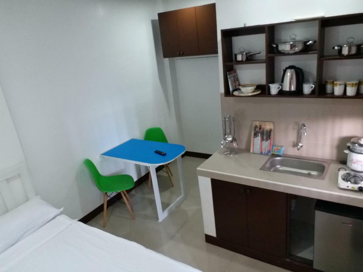 Clark-Pad Inn, Angeles City Extérieur photo
