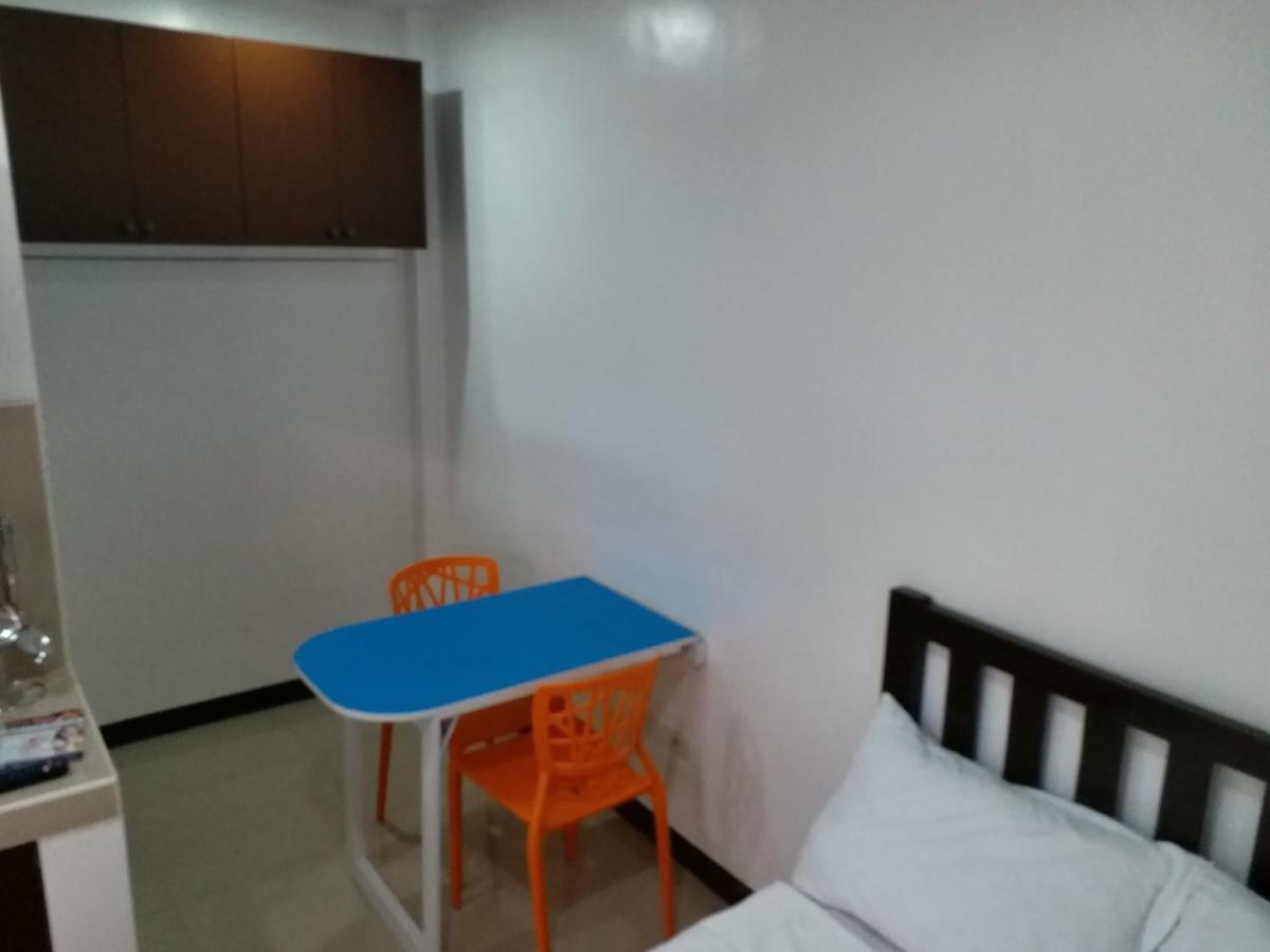 Clark-Pad Inn, Angeles City Extérieur photo