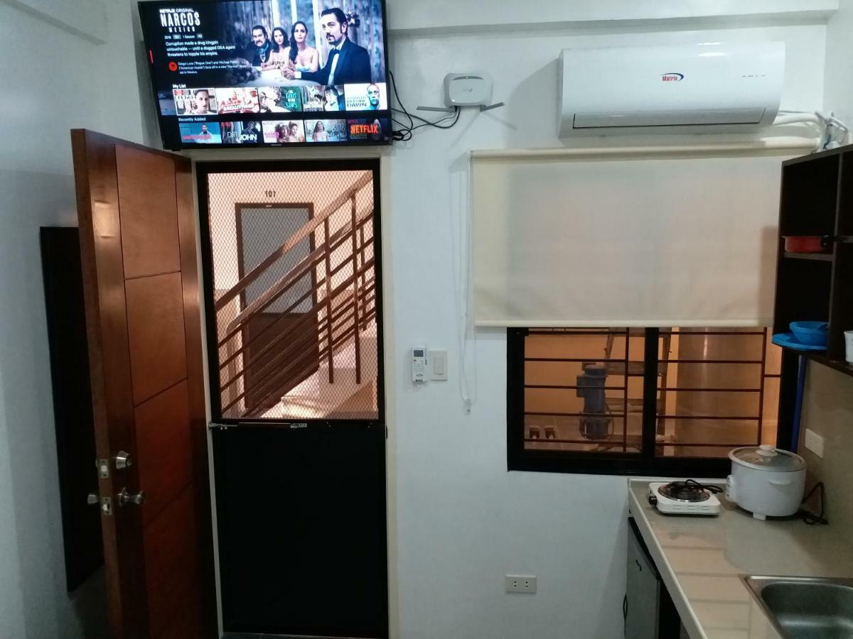 Clark-Pad Inn, Angeles City Extérieur photo