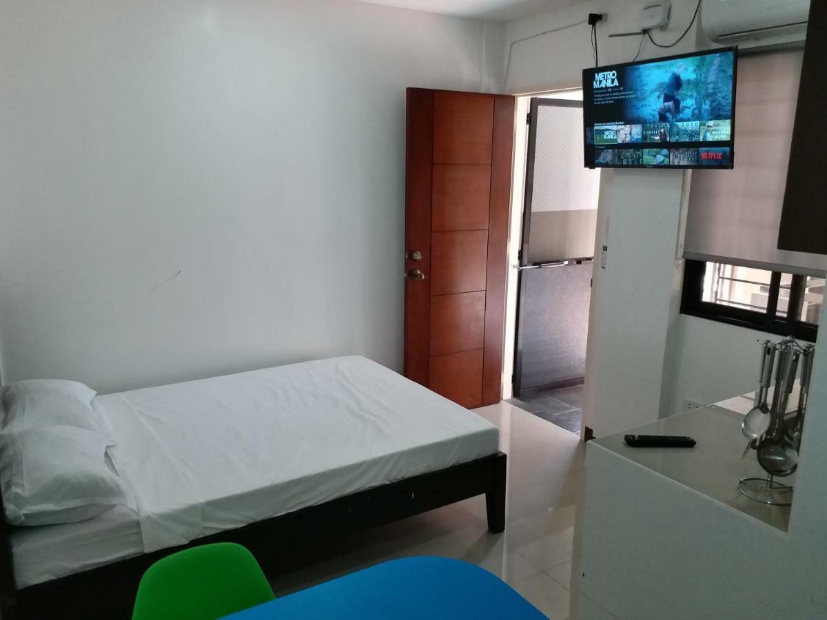 Clark-Pad Inn, Angeles City Extérieur photo