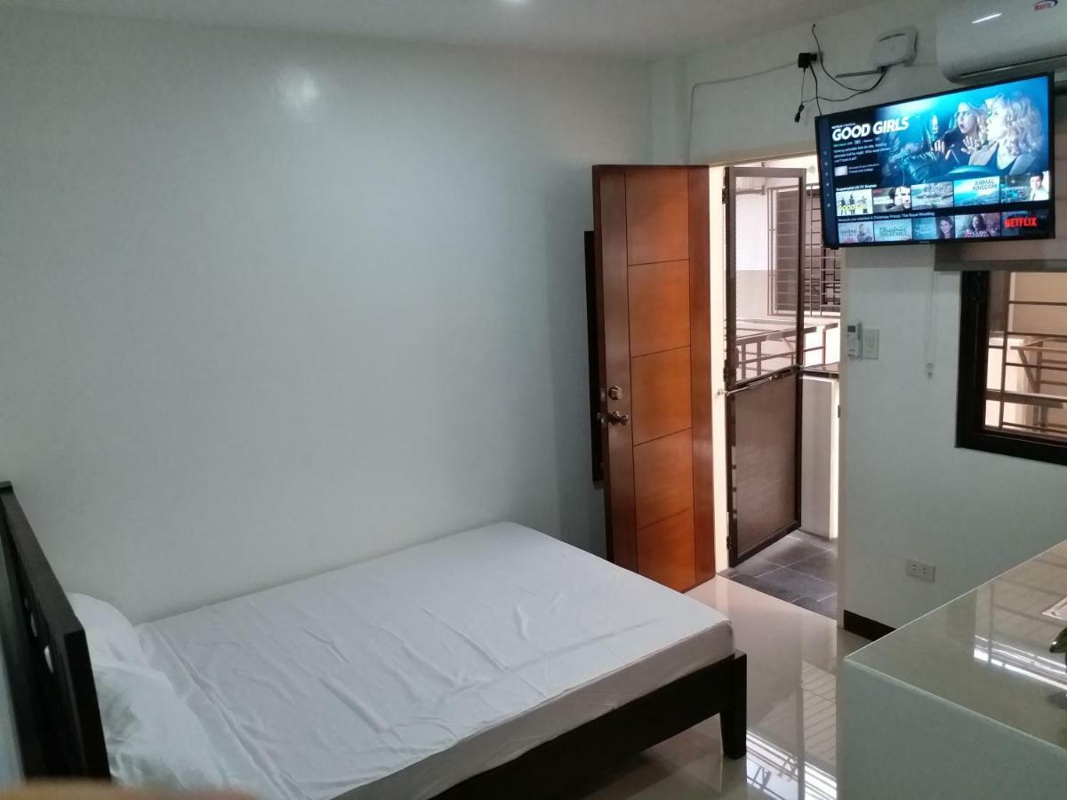 Clark-Pad Inn, Angeles City Extérieur photo