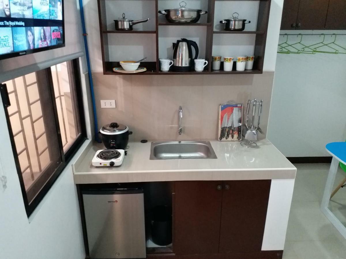 Clark-Pad Inn, Angeles City Extérieur photo