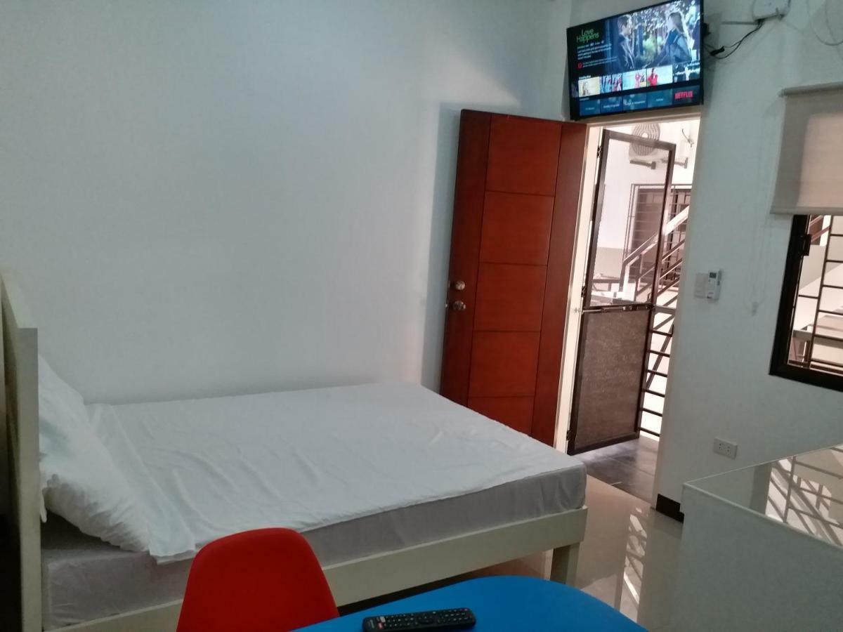 Clark-Pad Inn, Angeles City Extérieur photo