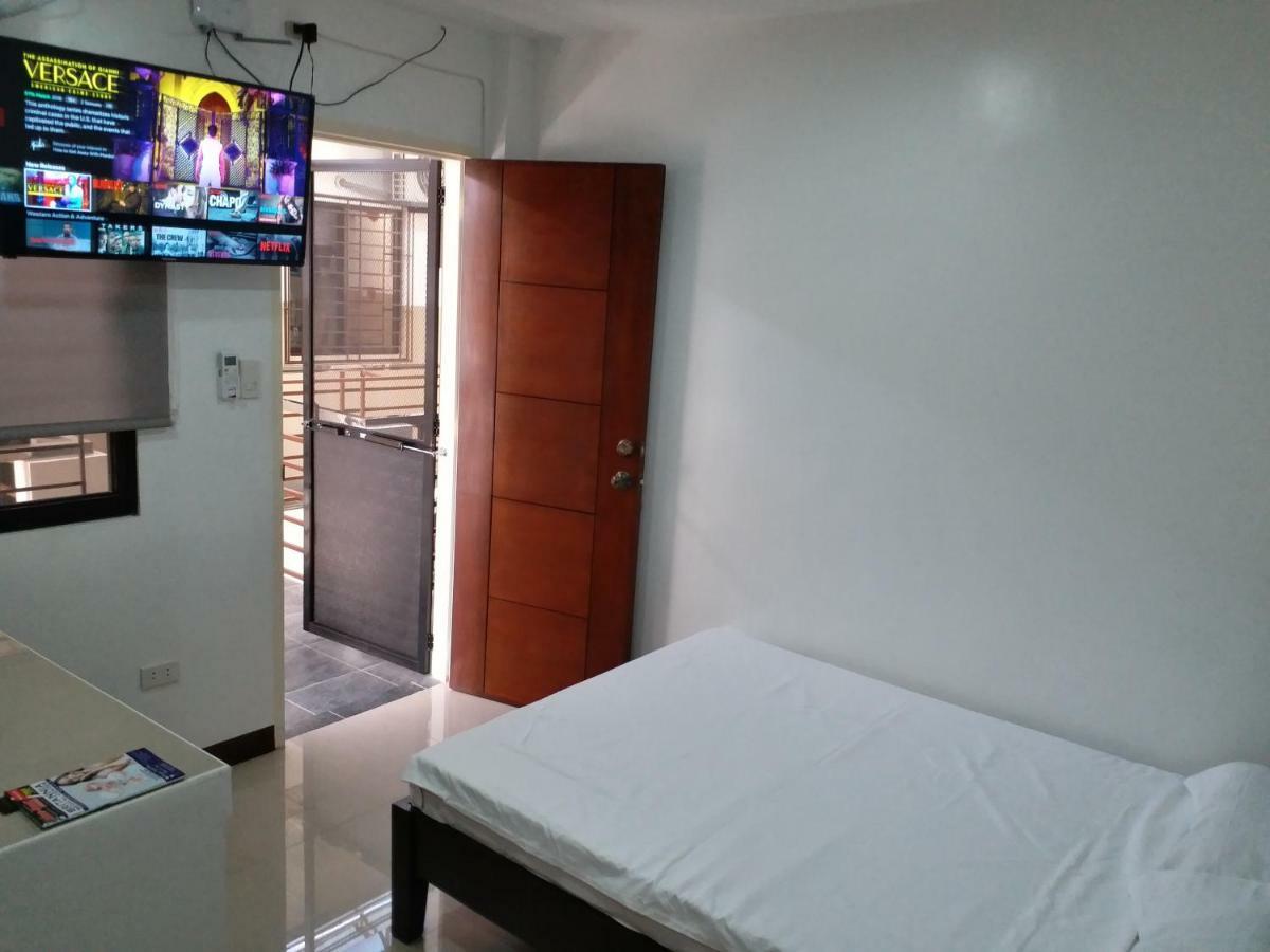 Clark-Pad Inn, Angeles City Extérieur photo