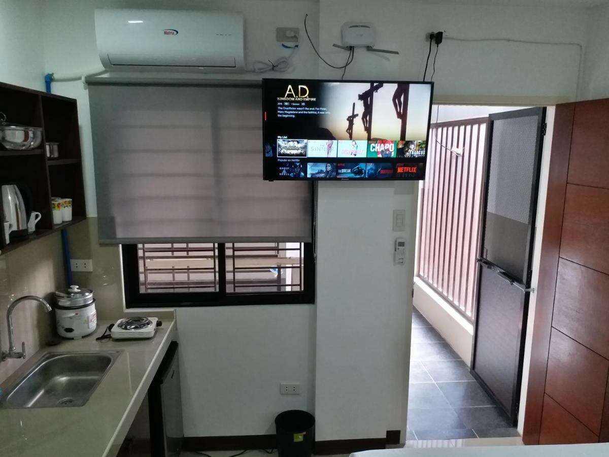 Clark-Pad Inn, Angeles City Extérieur photo