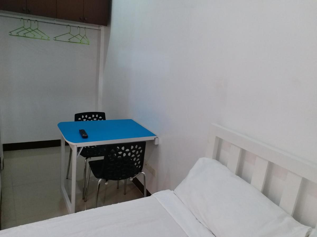 Clark-Pad Inn, Angeles City Extérieur photo