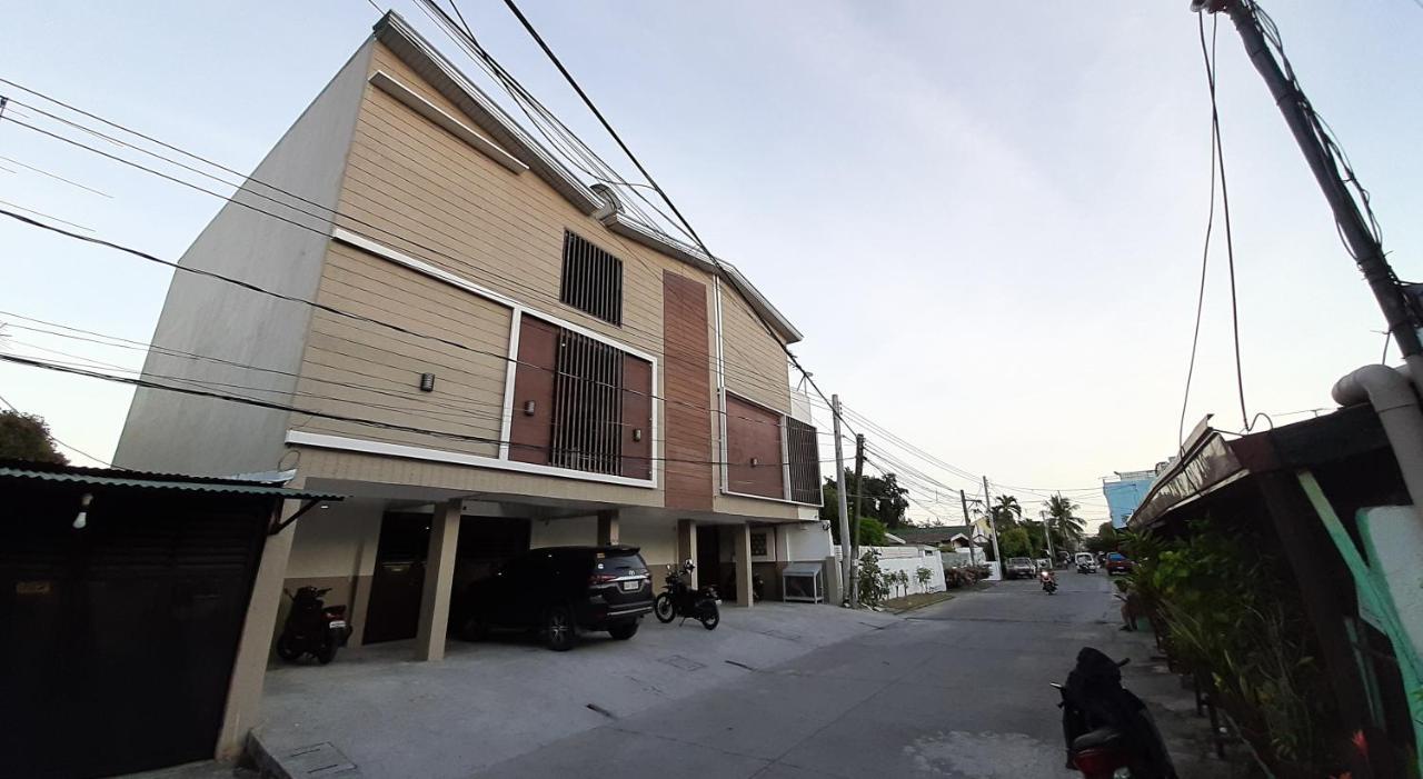 Clark-Pad Inn, Angeles City Extérieur photo