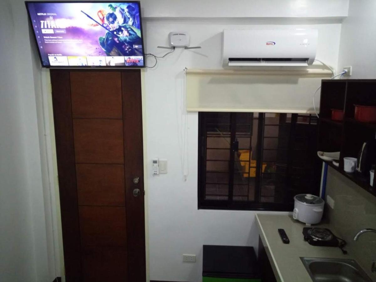 Clark-Pad Inn, Angeles City Extérieur photo